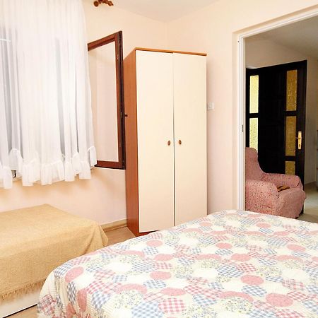 Apartments By The Sea Brgulje, Molat - 6241 ห้อง รูปภาพ