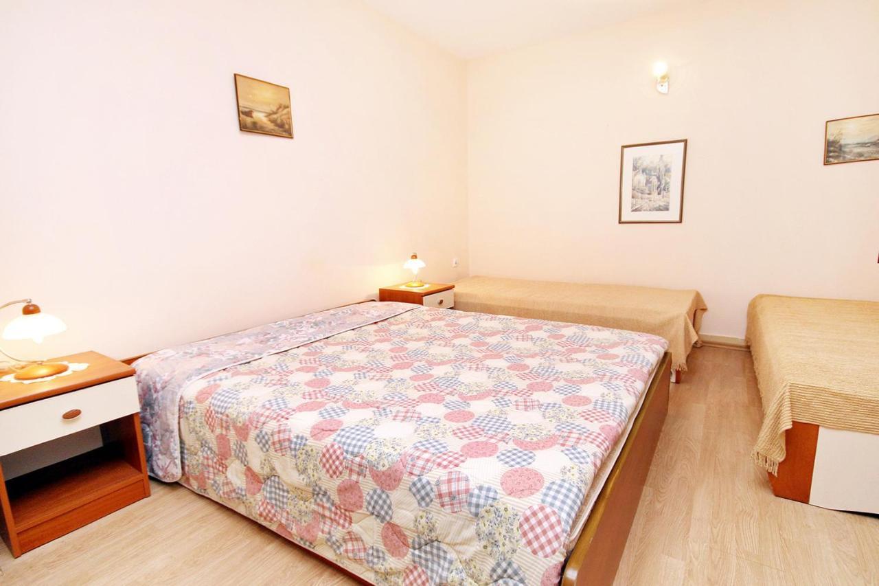 Apartments By The Sea Brgulje, Molat - 6241 ภายนอก รูปภาพ